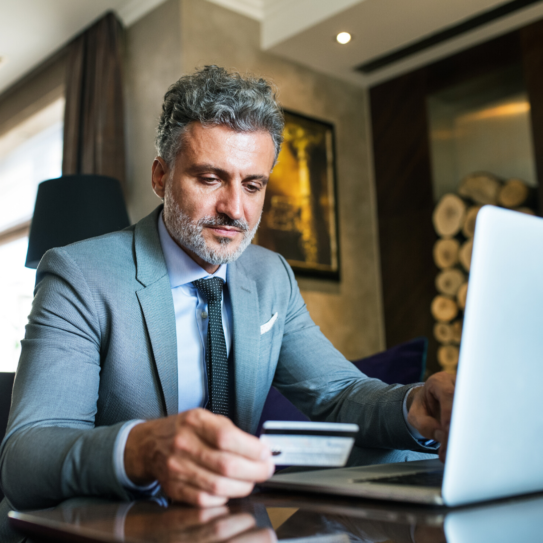 保有率85%？クレジットカードを絶対に持つべき8つのメリット！