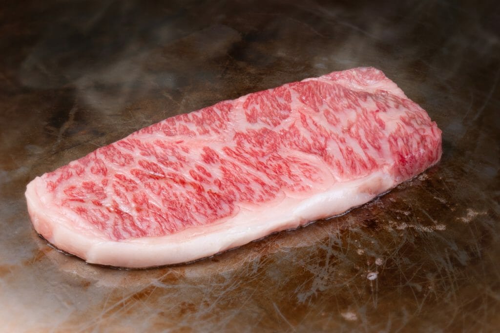 霜降り肉は実はビタミンA不足の“やばい”牛の肉