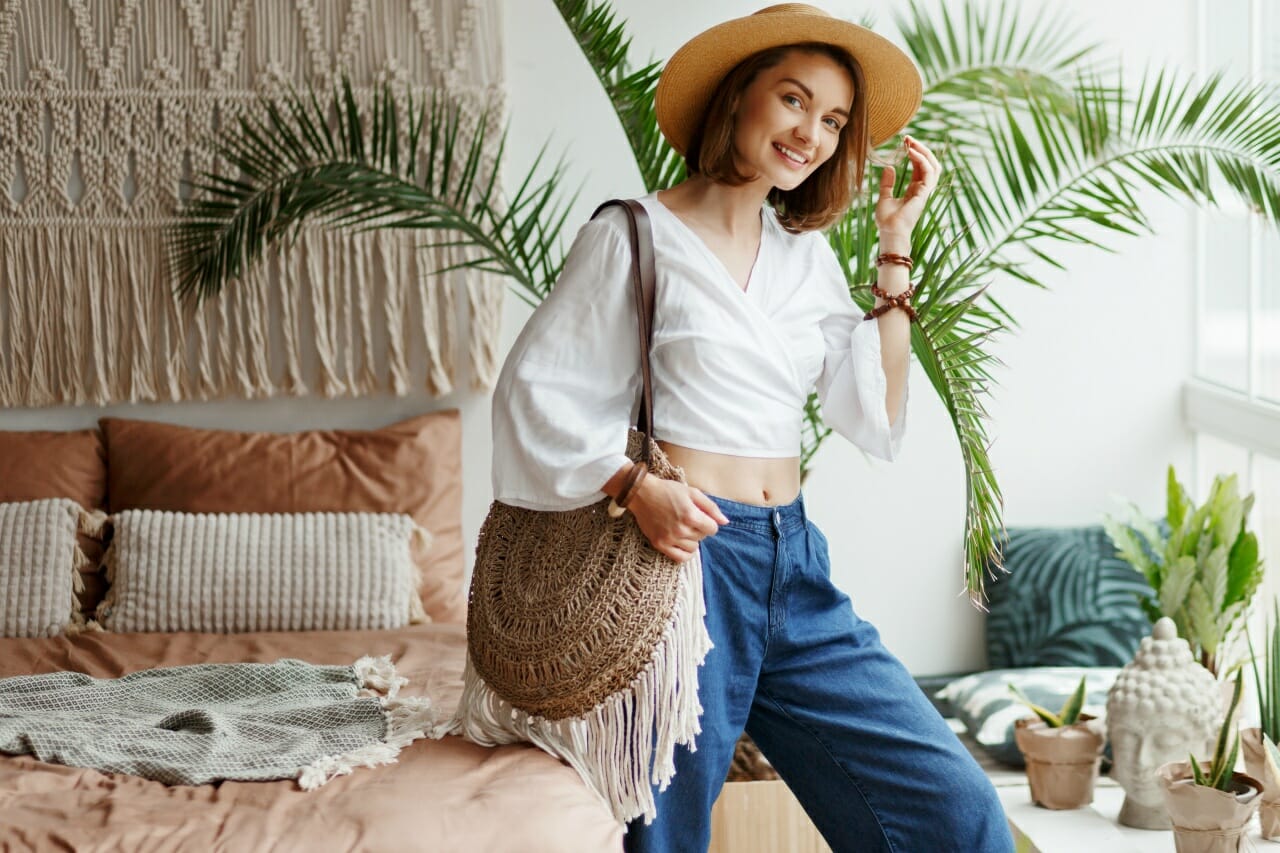 fashion-image-of-stylish-brunette-woman-posing-at-home-in-boho-style